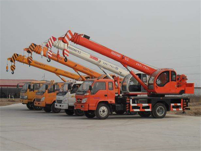 设备出现故障导致停工，怎么处理？是否有备用设备替换？