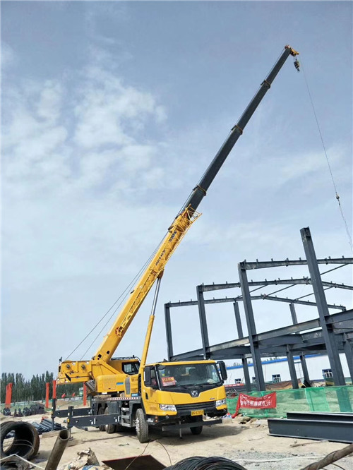 超高层建筑钢结构吊装案例